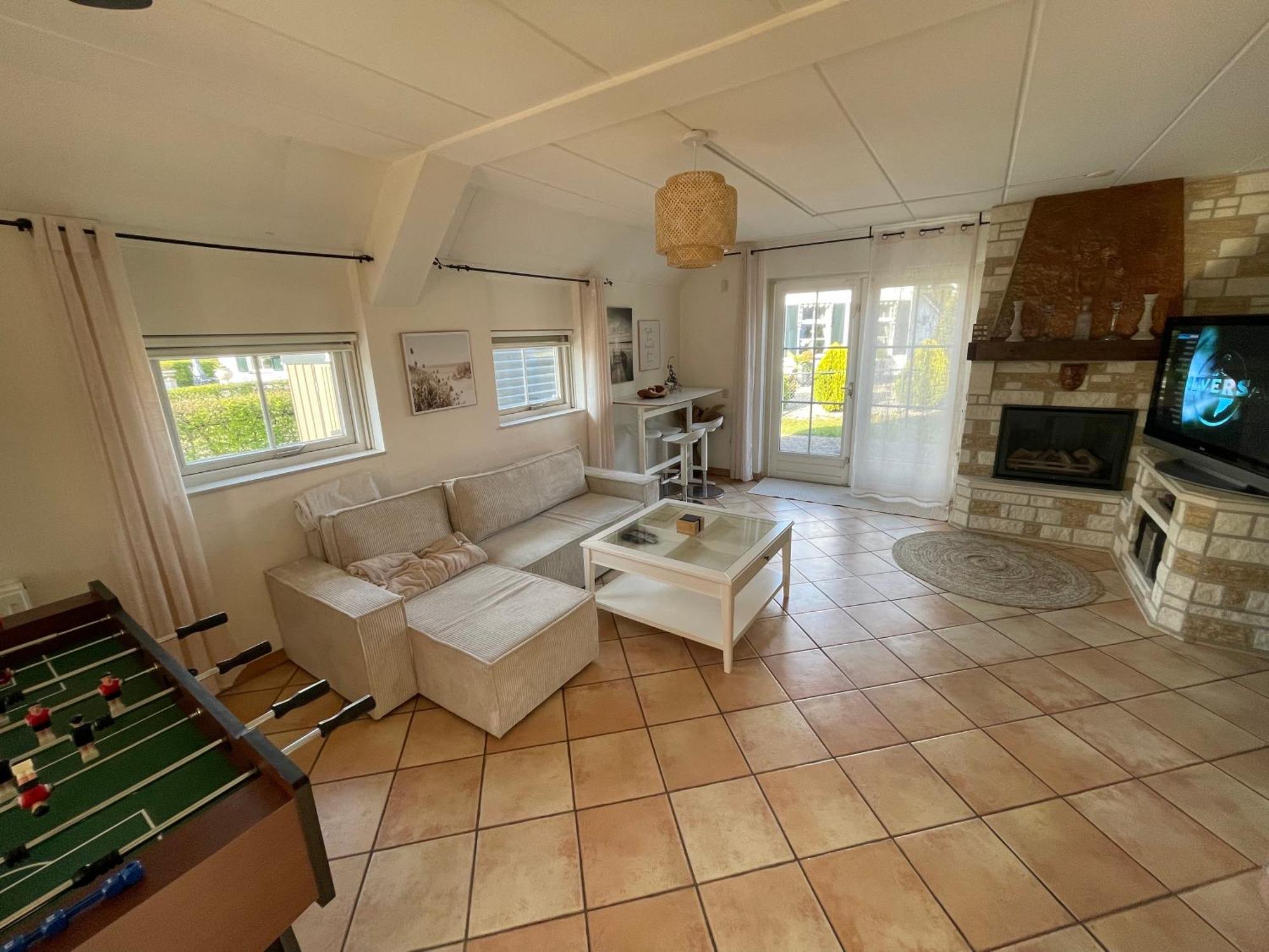Freistehendes Ferienhaus Am See Naehe Roermond Heel Bagian luar foto